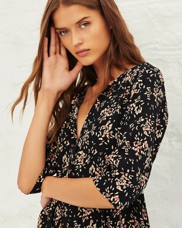 Robe Vlada-Exclusivité web